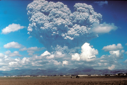 Mount Pinatubo erupting
