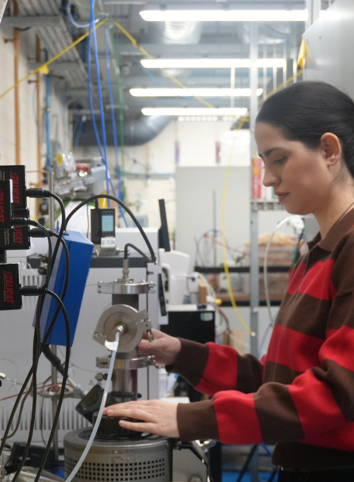 Researcher in the lab