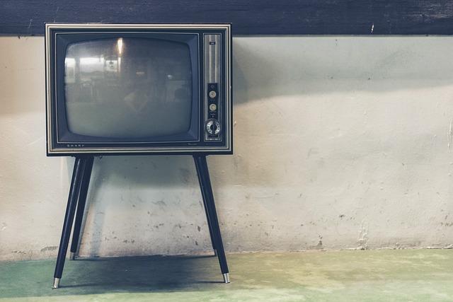 Image by Pexels from Pixabay. Picture of TV retro